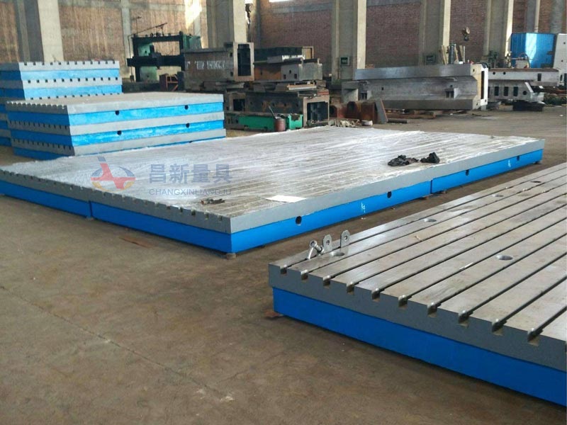 鑄鐵平板平臺(tái)的特點(diǎn)