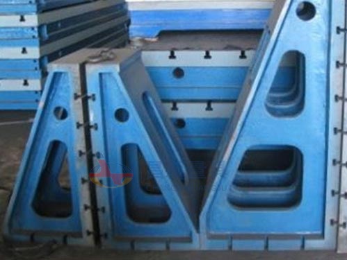 鑄鐵彎板的作用和規(guī)格詳情